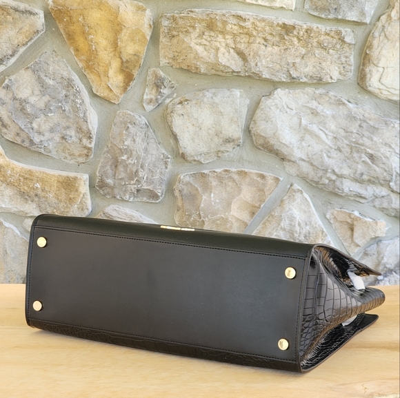 Michael Kors Hamilton Extra Large Black Tote - Picture 4 of 8